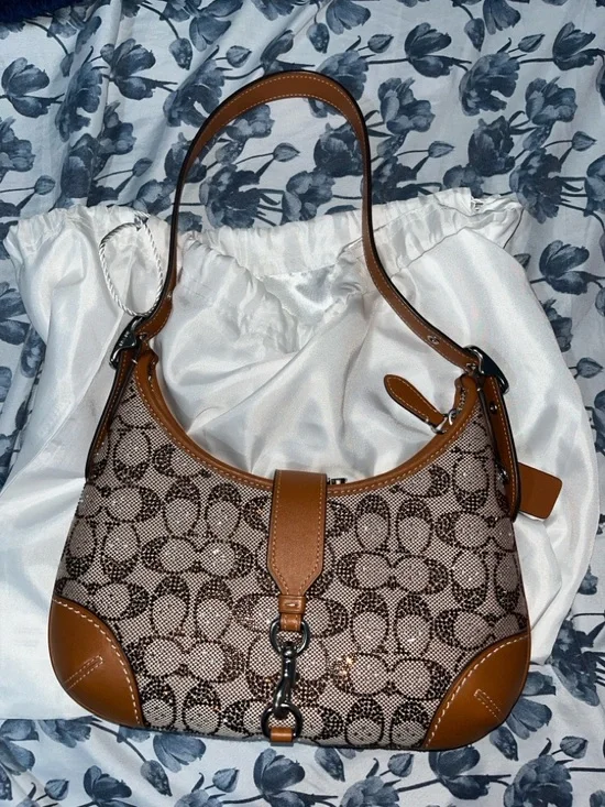 Coach Hamptons Hobo Bag In Crystal Signature Jacquard - Picture 5 of 8